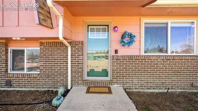 1660 Winnebago Road Colorado Springs, CO 80915 - Photo 2 of 40 Gallery Image 2