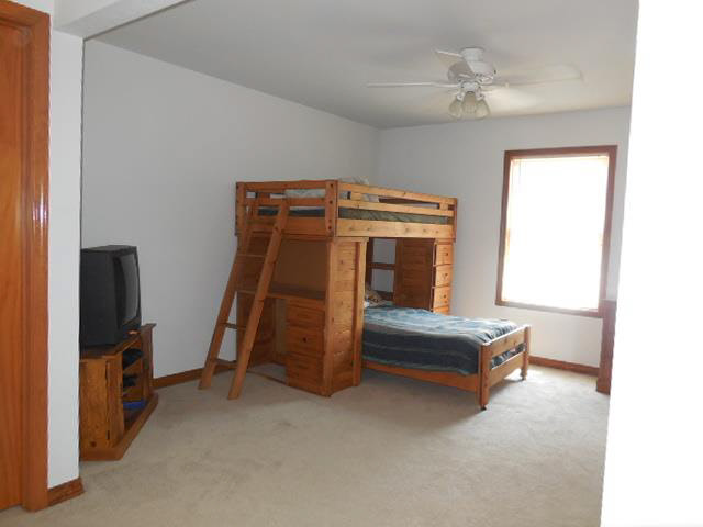 4215 Packard Road Temperance, MI 48182 - Photo 10 of 17 20416921-9.JPG