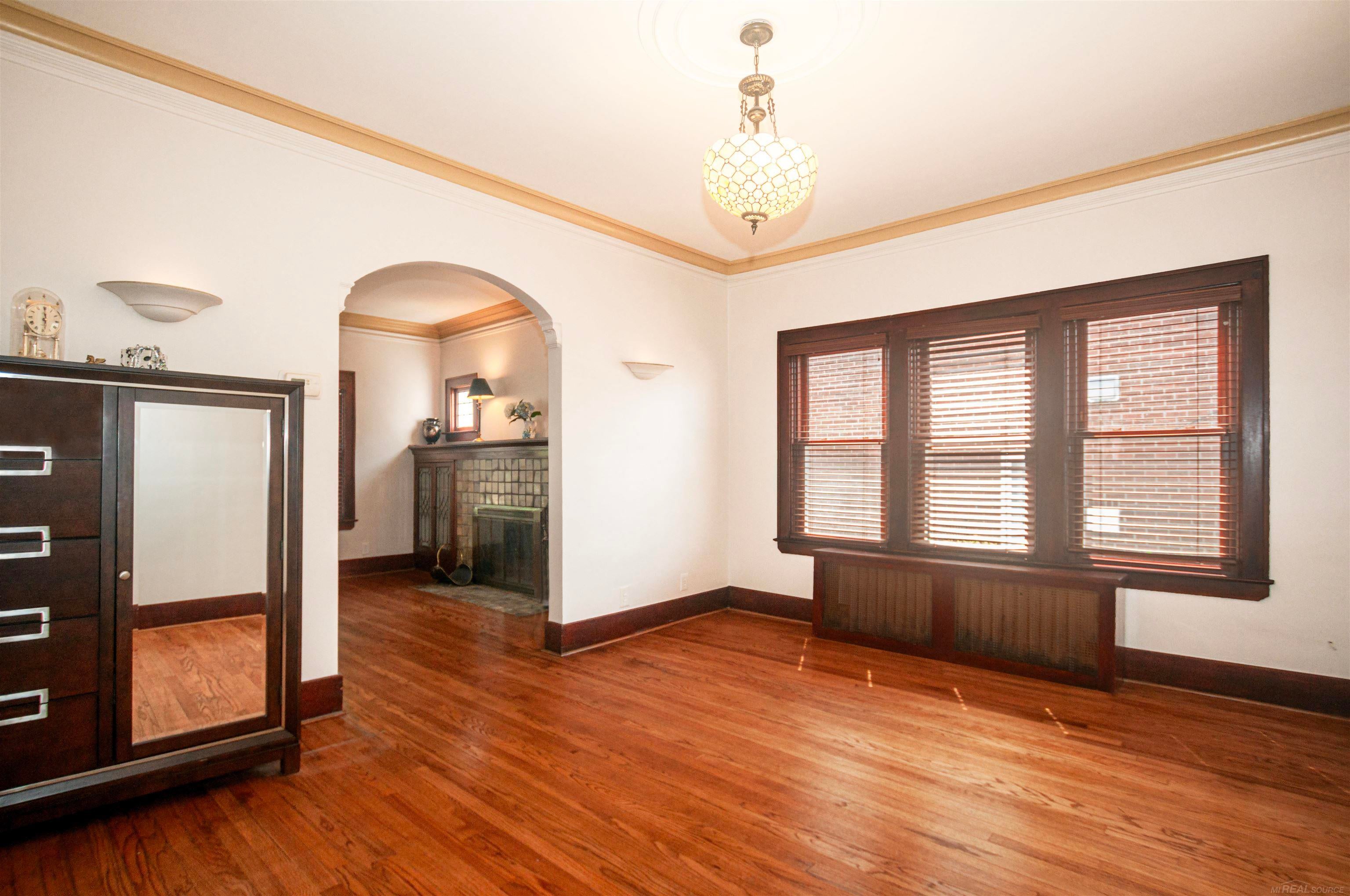 891 Washington Road Grosse Pointe, MI 48230 - Photo 9 of 50 Gallery Image 9