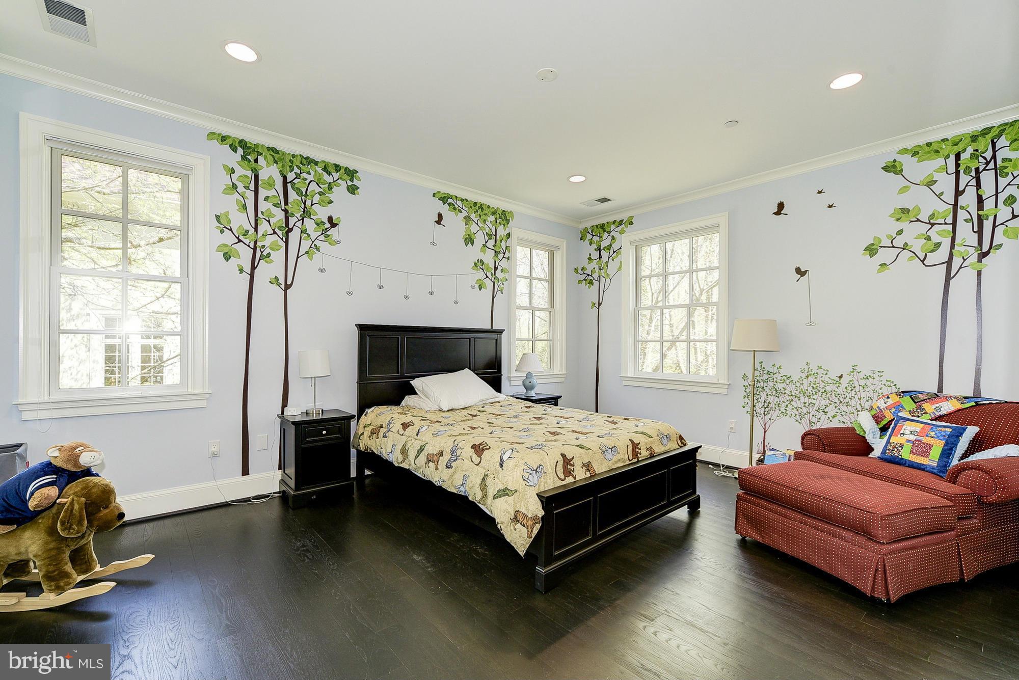 9101 Burning Tree Road Bethesda, MD 20817 - Photo 19 of 25 Bedroom