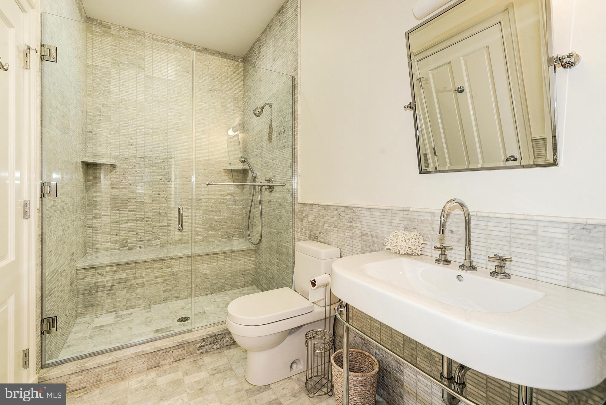 9101 Burning Tree Road Bethesda, MD 20817 - Photo 23 of 25 Bath