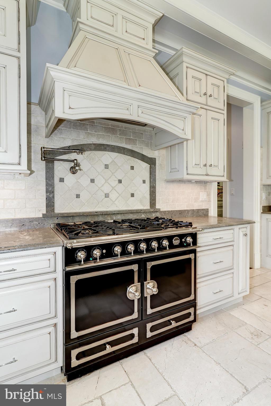 9101 Burning Tree Road Bethesda, MD 20817 - Photo 10 of 25 Kitchen