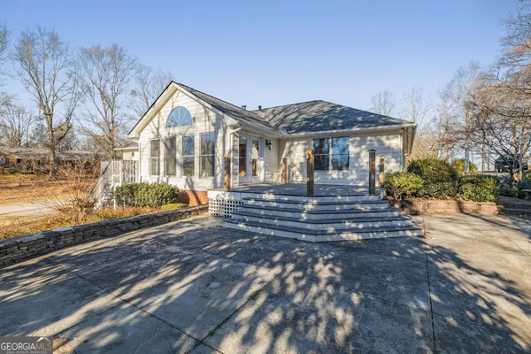 $489,000 | 605 Chenocetah Drive, Cornelia, GA 30531