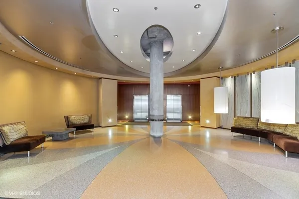 $439,000 | 125 East 13th Street, Unit 1012, Chicago, IL 60605