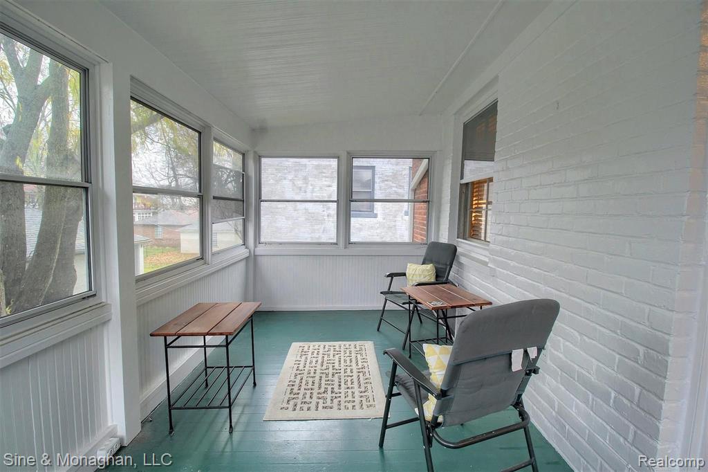 950 Harcourt Road Grosse Pointe Park, MI 48230 - Photo 13 of 30
