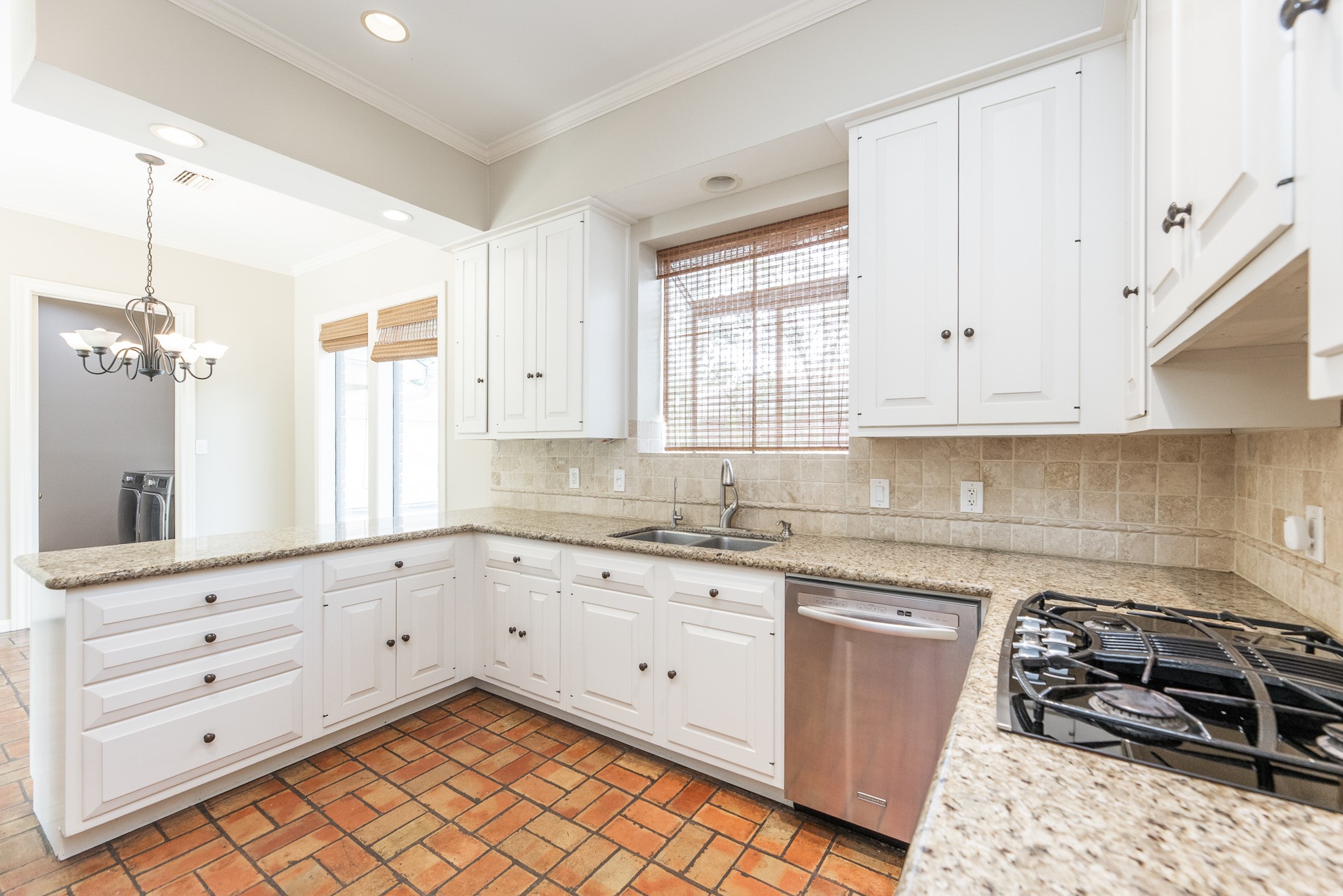 251 Gessner Road Houston, TX 77024 - Photo 17 of 43