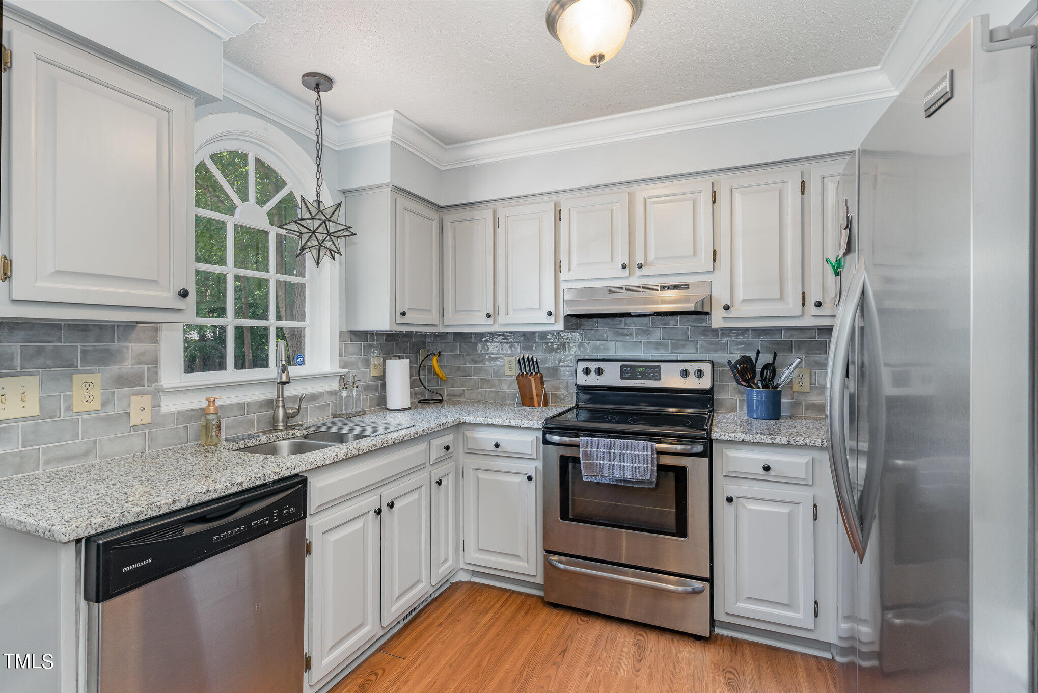 4600 Lancashire Drive Raleigh, NC 27613 - Photo 7 of 25 011_dsc00153-edit