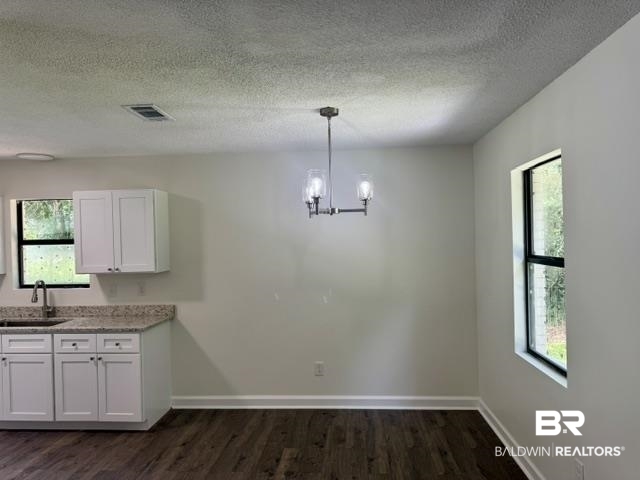 9481 Pinewood Avenue Elberta, AL 36530 - Photo 8 of 24 Dining Room