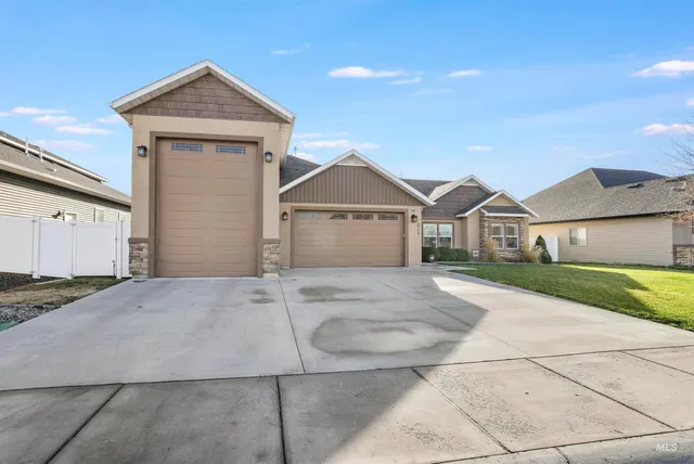 $569,000 | 2734 Meadowbrook Drive, Twin Falls, ID 83301