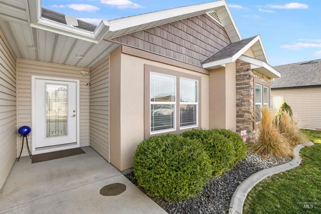 $569,000 | 2734 Meadowbrook Drive, Twin Falls, ID 83301