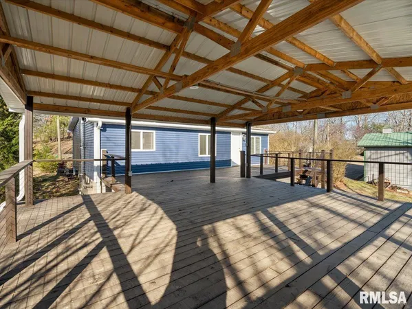 $299,000 | 1515 Lake Shore Drive South, Goreville, IL 62939