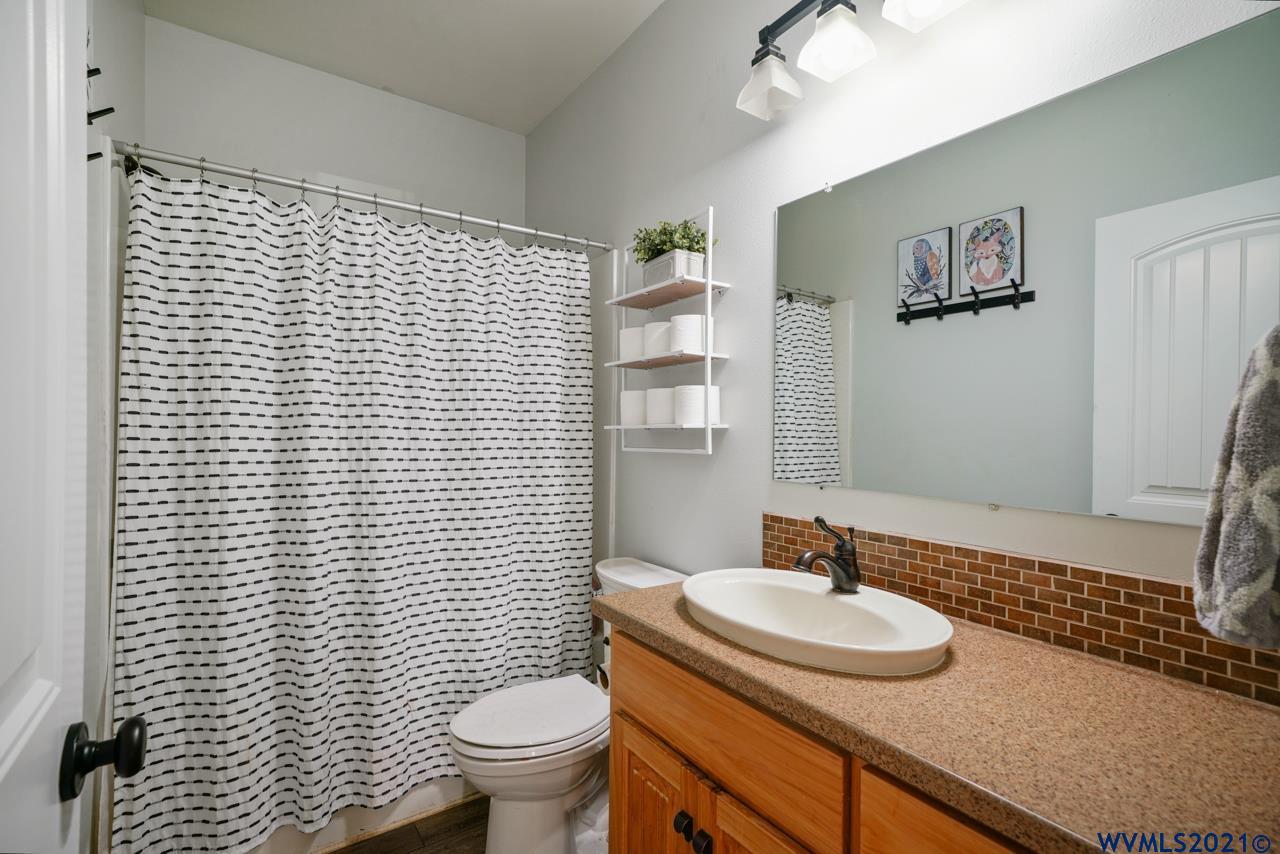 8044 Wheatland Road North Keizer, OR 97303 - Photo 37 of 40 Gallery Image 37