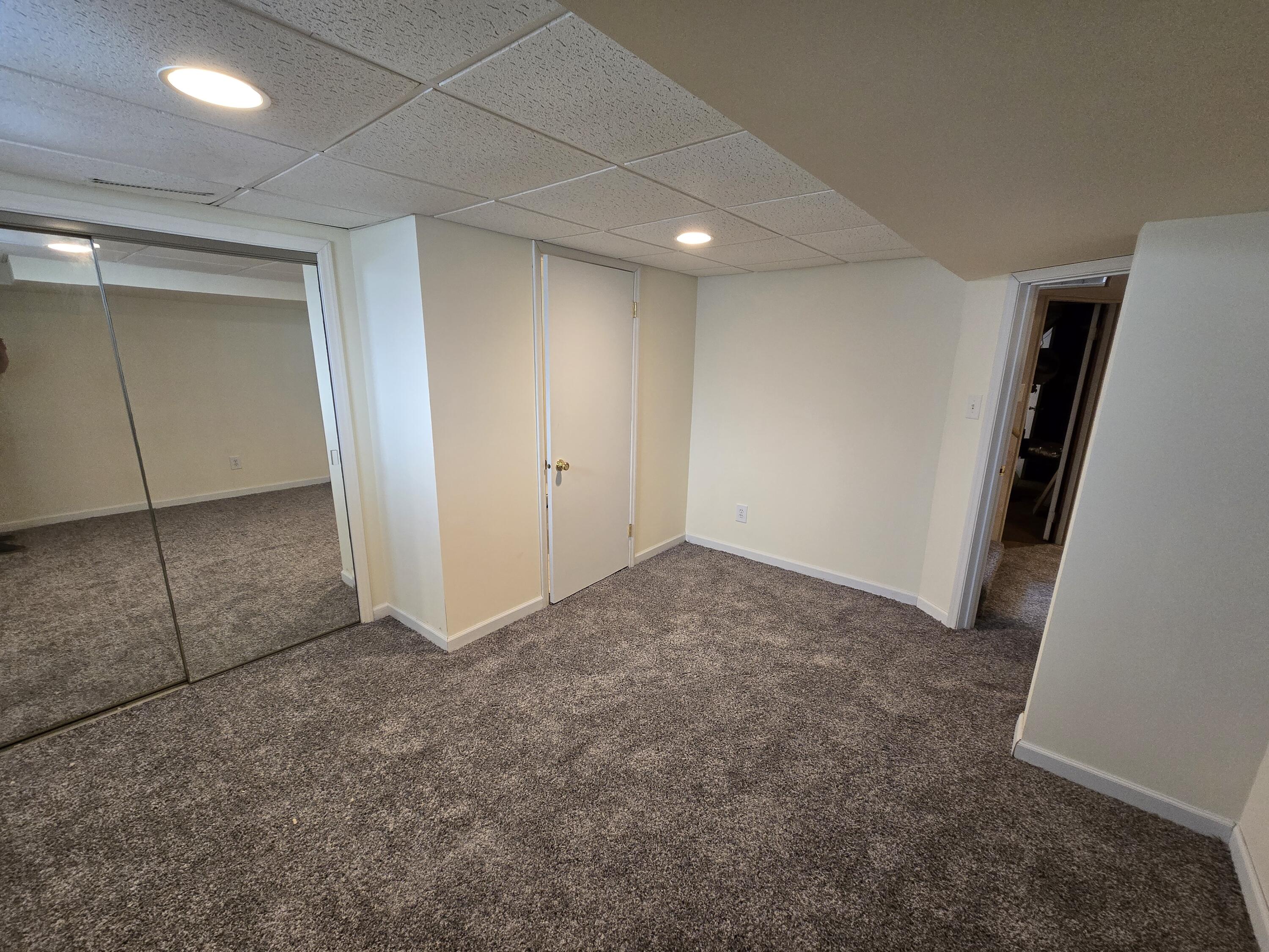 1828 Wren Drive Munster, IN 46321 - Photo 32 of 36 a view of hallway