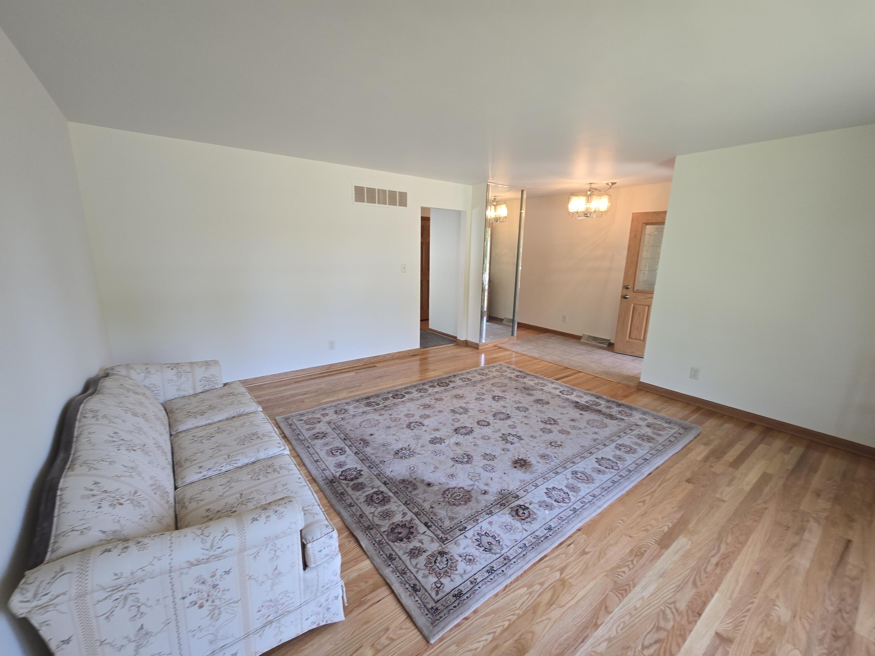 1828 Wren Drive Munster, IN 46321 - Photo 4 of 36 a view of workspace