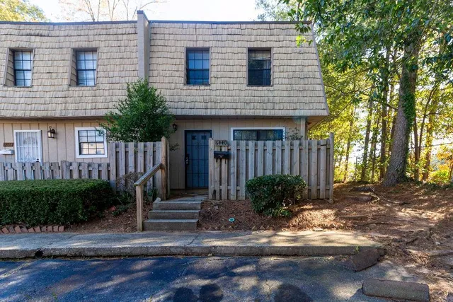 $116,400 | 6440 Woodstone Way, Morrow, GA 30260