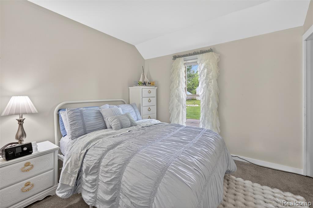 2154 West Maple Avenue Flint, MI 48507 - Photo 7 of 16
