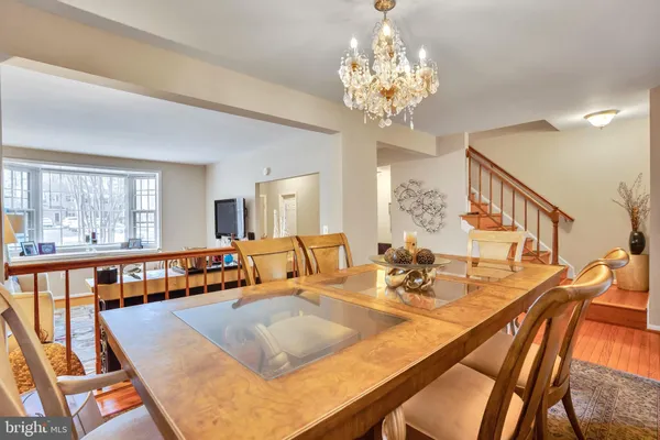 $3,250 | 4926 Carriagepark Road, Fairfax, VA 22032