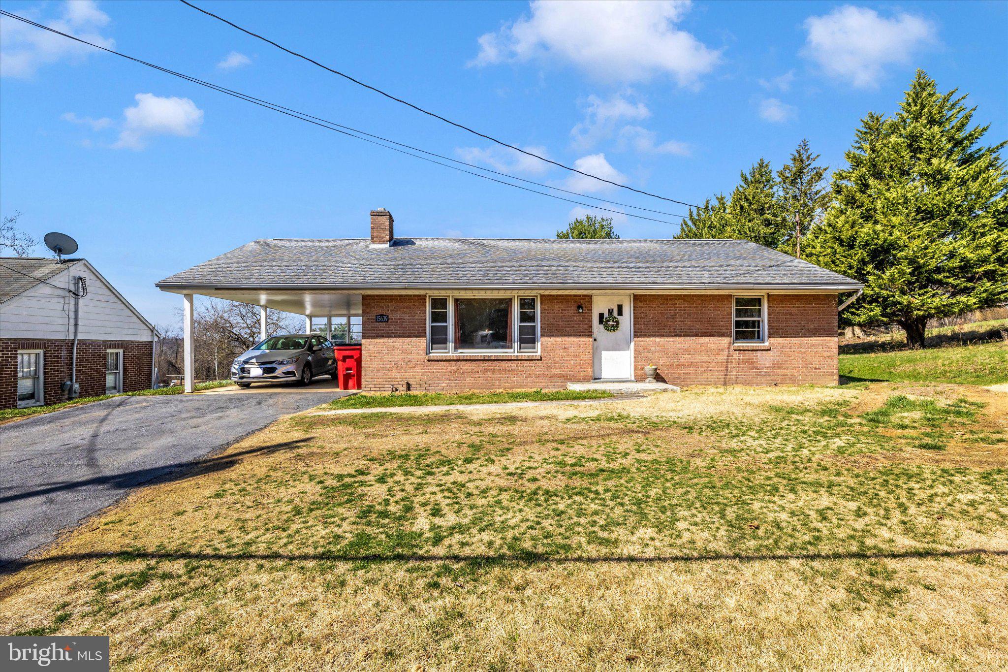 15639 Clear Spring Road Williamsport, MD 21795 - Photo 3 of 28 Gallery Image 3