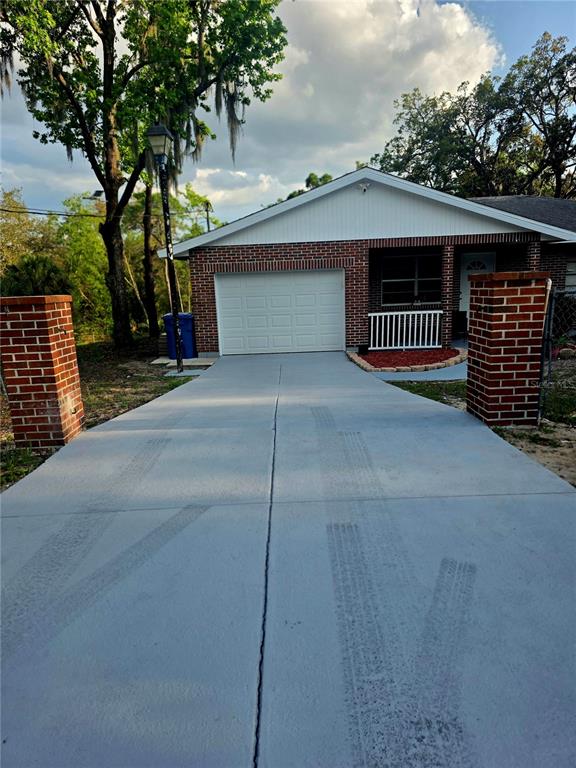 8088 Clipper Court Spring Hill, FL 34606 - Photo 2 of 30