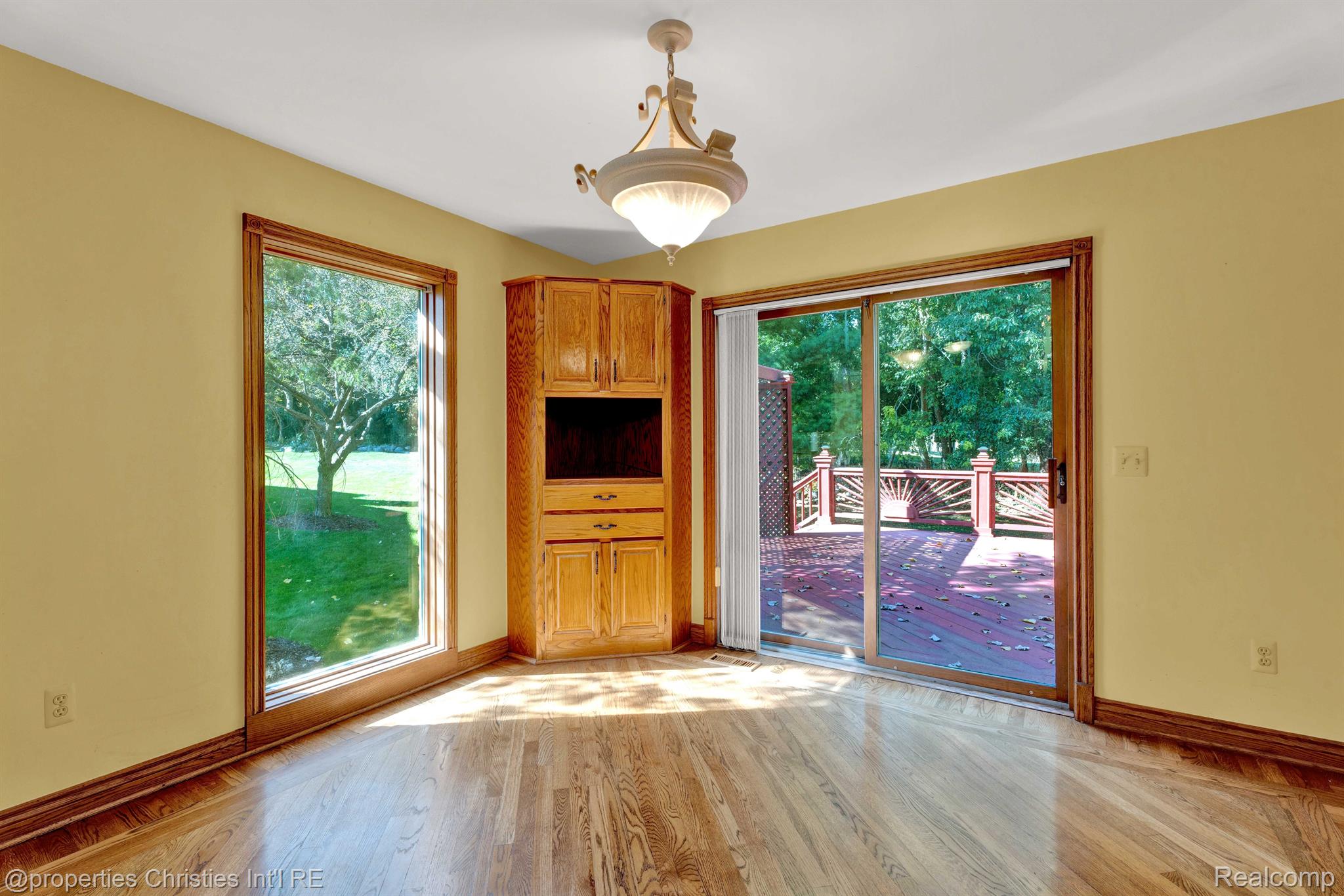 2160 Reagan Drive Rochester, MI 48309 - Photo 14 of 60