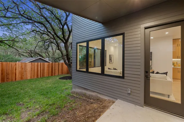 $2,250,000 | 2611 Oak Crest Avenue, Unit A & B, Austin, TX 78704