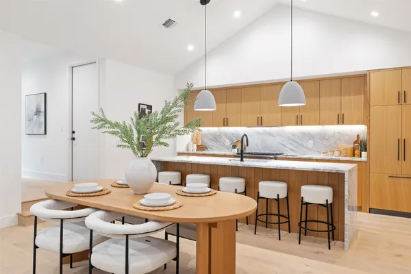 $2,250,000 | 2611 Oak Crest Avenue, Unit A & B, Austin, TX 78704