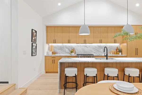 $2,250,000 | 2611 Oak Crest Avenue, Unit A & B, Austin, TX 78704