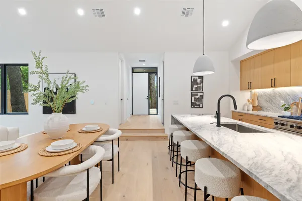 $2,250,000 | 2611 Oak Crest Avenue, Unit A & B, Austin, TX 78704