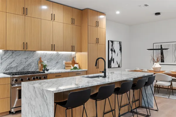 $2,250,000 | 2611 Oak Crest Avenue, Unit A & B, Austin, TX 78704