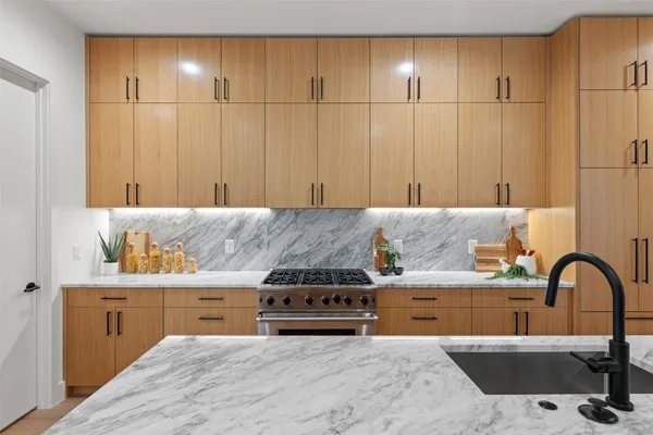 $2,250,000 | 2611 Oak Crest Avenue, Unit A & B, Austin, TX 78704