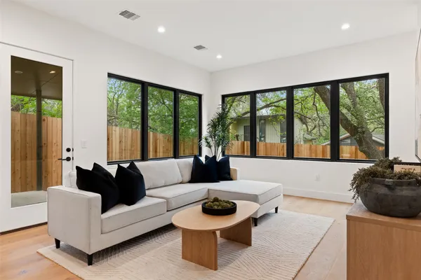 $2,250,000 | 2611 Oak Crest Avenue, Unit A & B, Austin, TX 78704