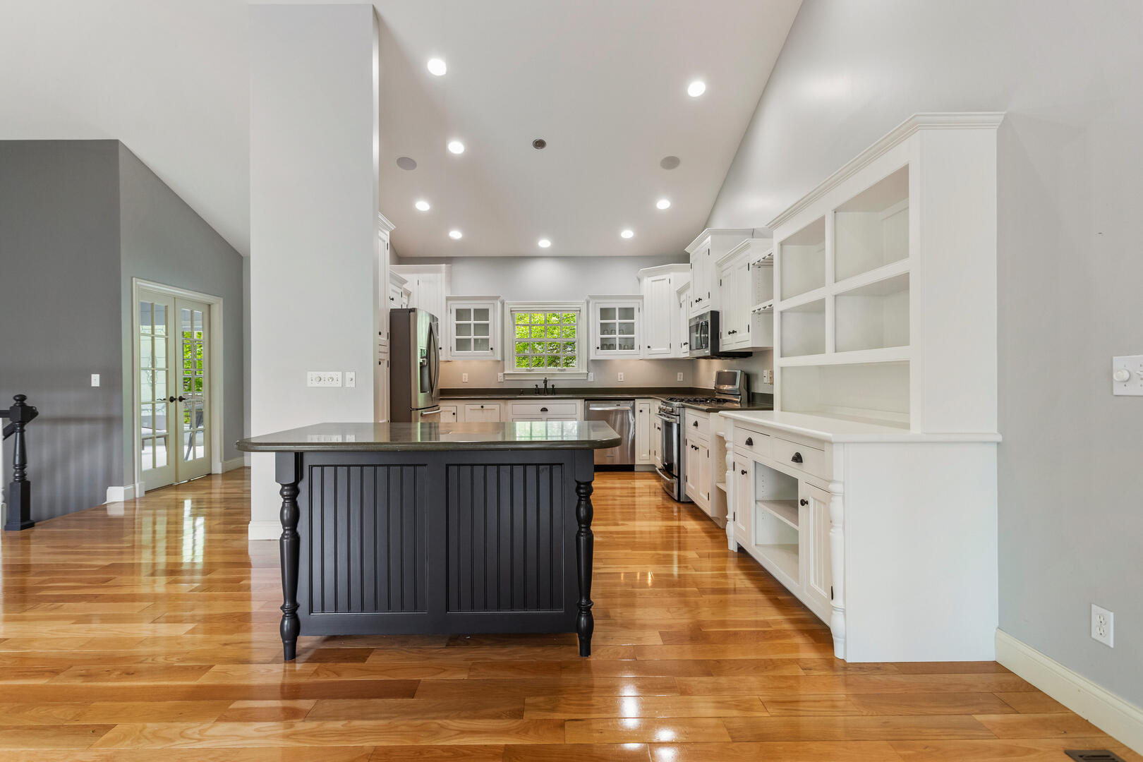 2410 Wendover Place Champaign, IL 61822 - Photo 15 of 68