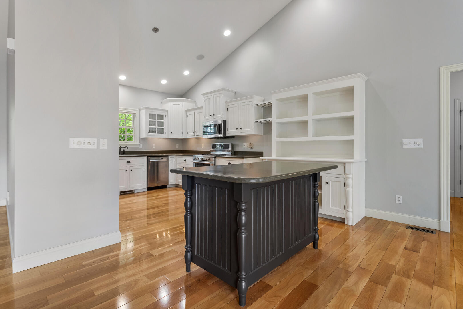 2410 Wendover Place Champaign, IL 61822 - Photo 16 of 68