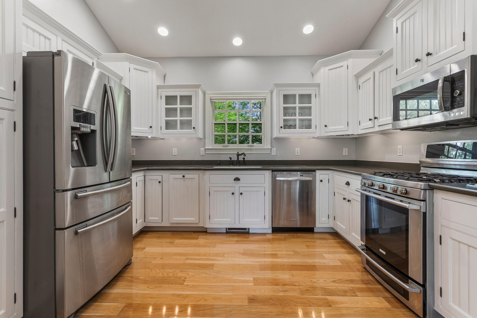 2410 Wendover Place Champaign, IL 61822 - Photo 19 of 68