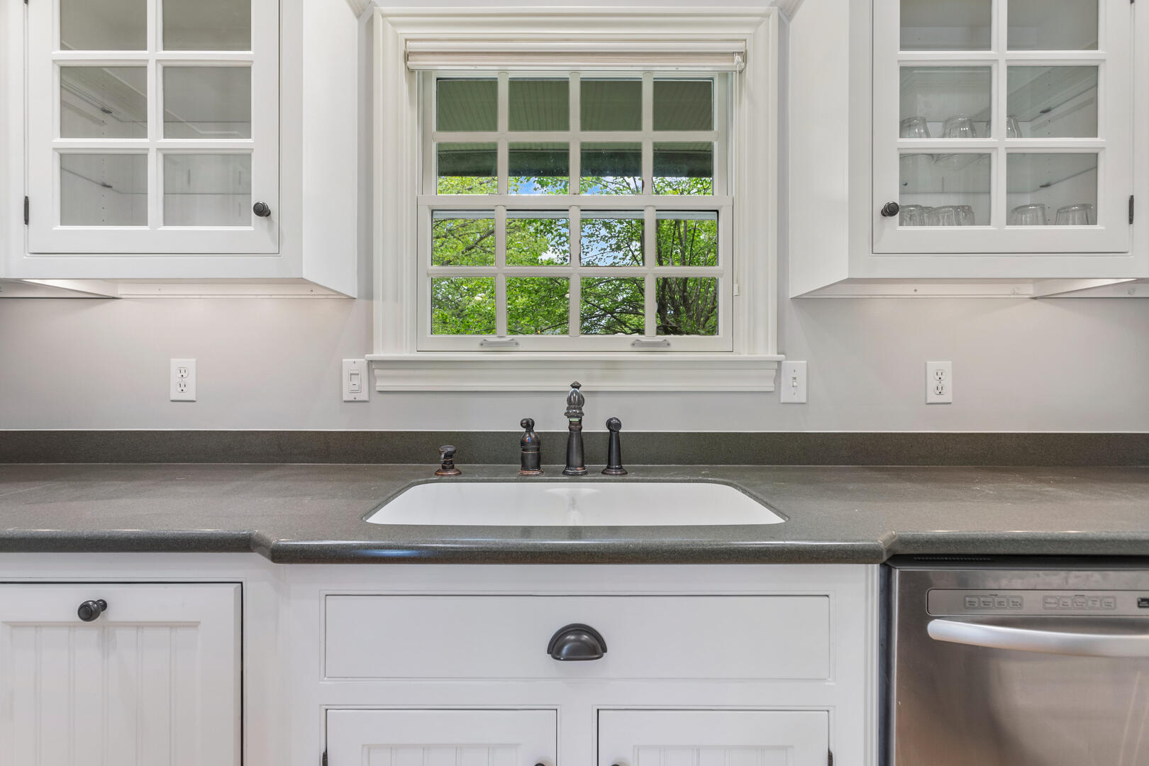 2410 Wendover Place Champaign, IL 61822 - Photo 23 of 68