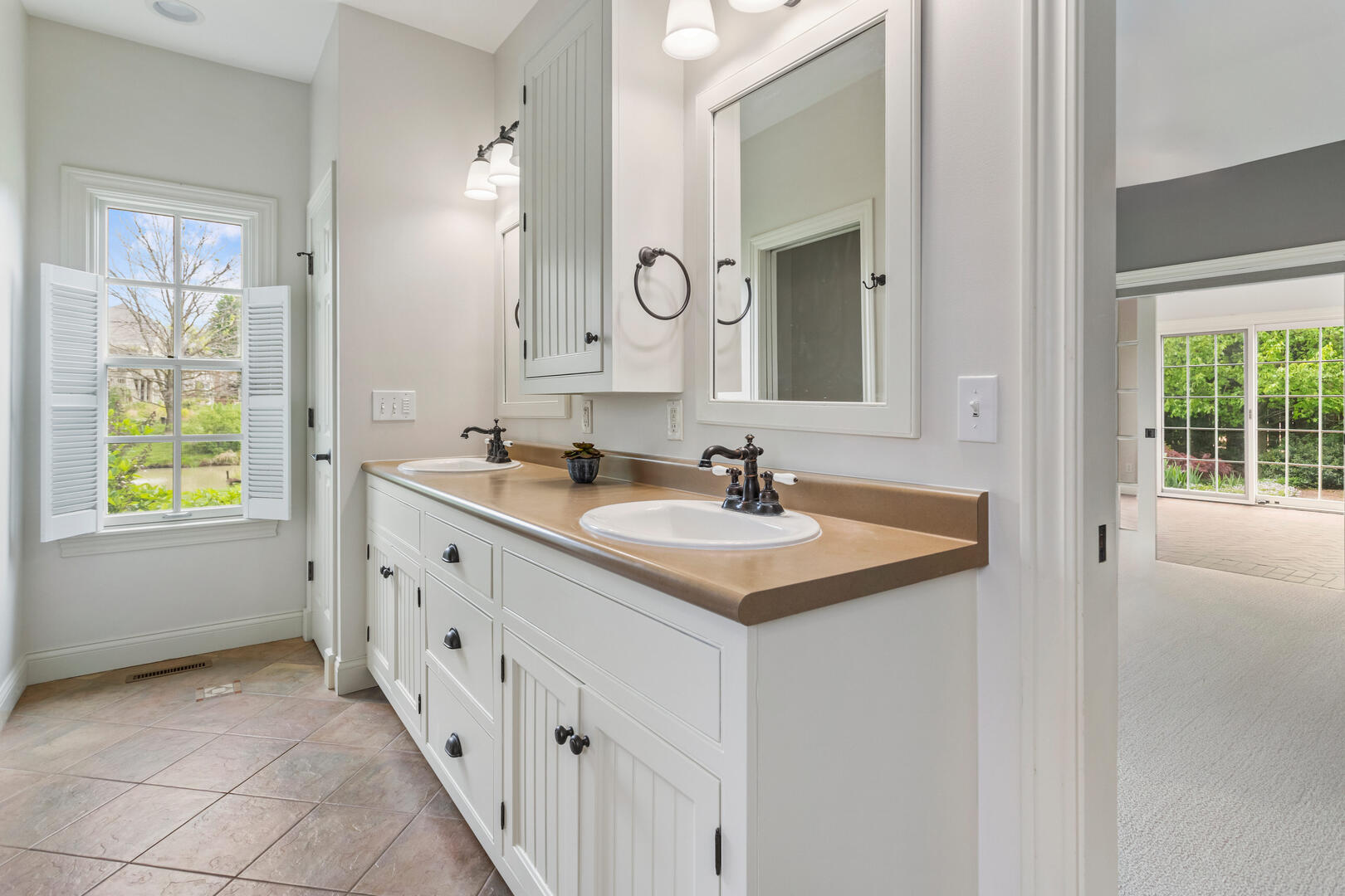 2410 Wendover Place Champaign, IL 61822 - Photo 31 of 68