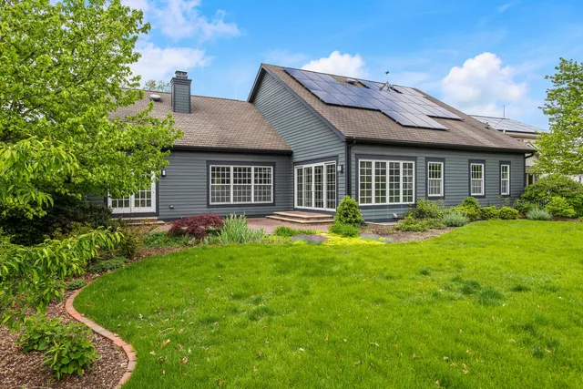 $599,900 | 2410 Wendover Place, Champaign, IL 61822