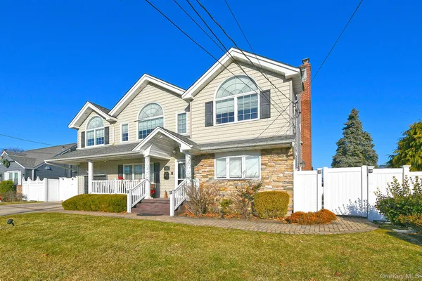 $1,100,000 | 120 Brenner Avenue, Bethpage, NY 11714