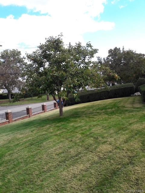 247 Croydon Road Yonkers, NY 10710 - Photo 24 of 27