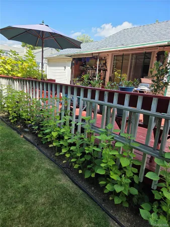 $869,000 | 247 Croydon Road, Yonkers, NY 10710