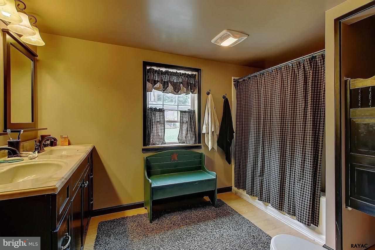 820 Taylor Road Windsor, PA 17366 - Photo 10 of 27