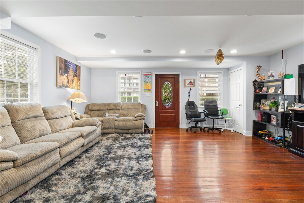 38 1/2 Ellsworth Road Peabody, MA 01960 - Photo 4 of 25