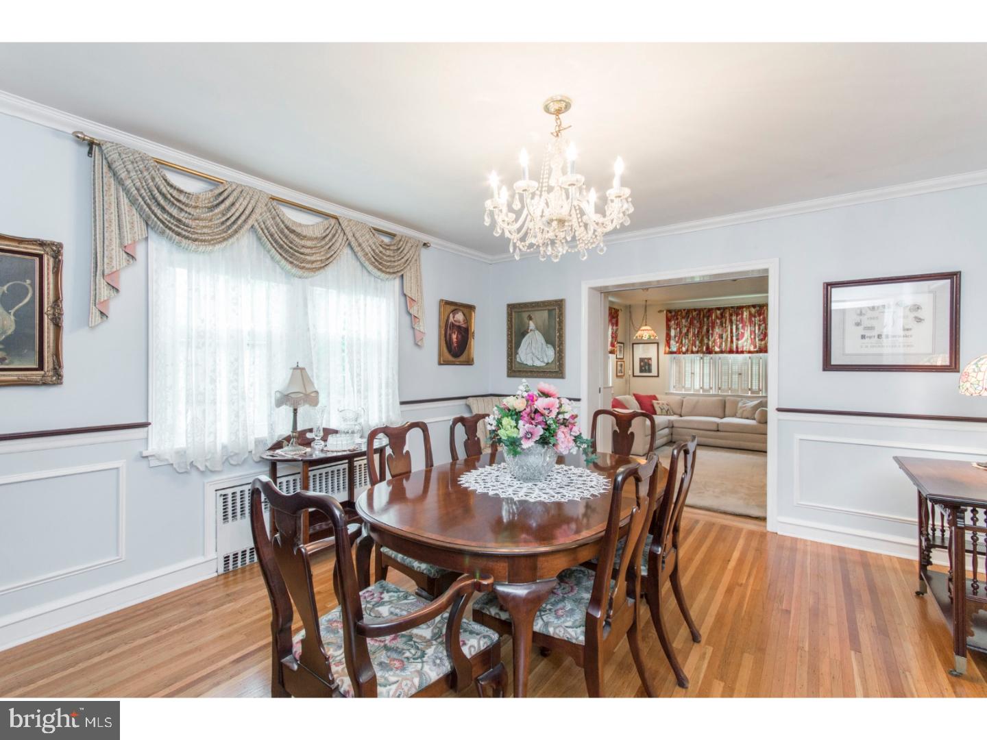 916 Gilbert Road Cheltenham, PA 19012 - Photo 9 of 25 Dining Room