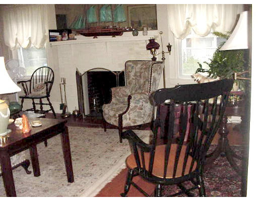 38 Cheriton Road Quincy, MA 02170 - Photo 5 of 10 Gallery Image 5