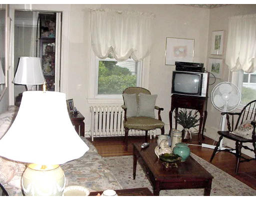 38 Cheriton Road Quincy, MA 02170 - Photo 6 of 10 Gallery Image 6