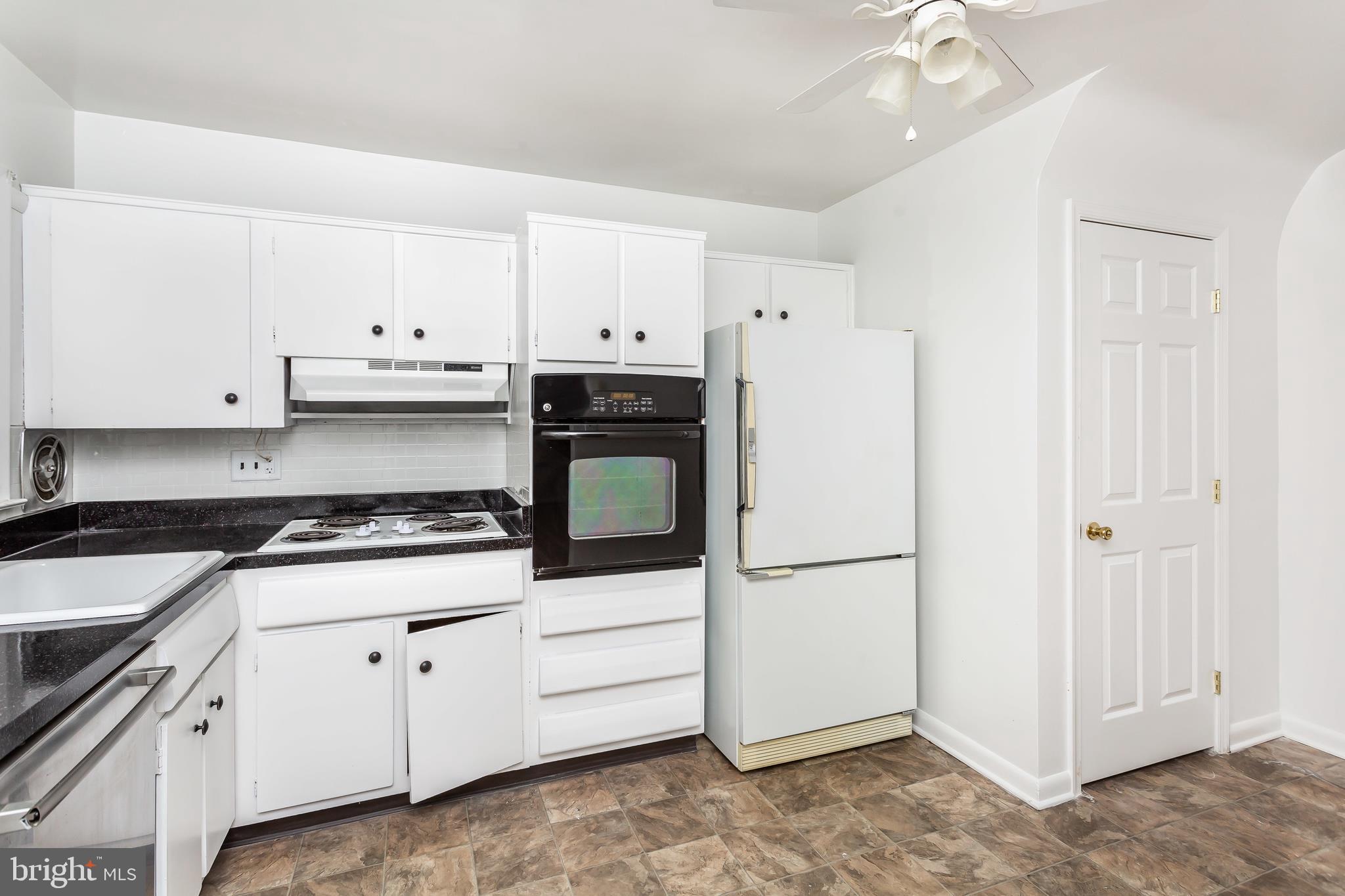 6838 Queens Ferry Road Baltimore, MD 21239 - Photo 9 of 29