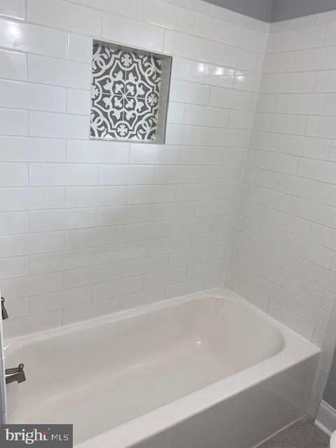 558 Kali Road, Unit A Sicklerville, NJ 08081 - Photo 22 of 37 First floor bathtub w/new tile surround