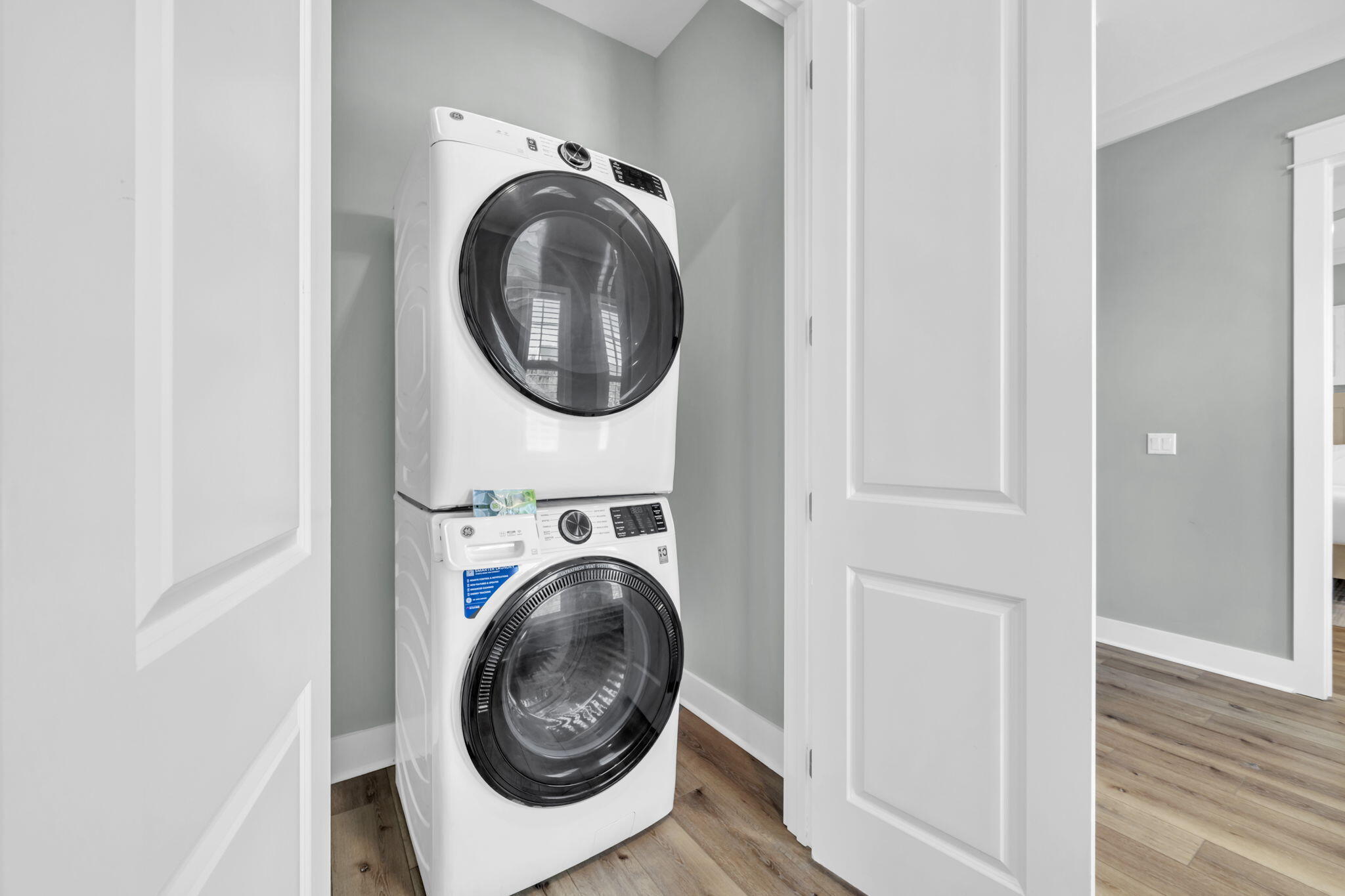 413 Henderson Cottage Way Destin, FL 32541 - Photo 20 of 70 a utility room with dryer and washer