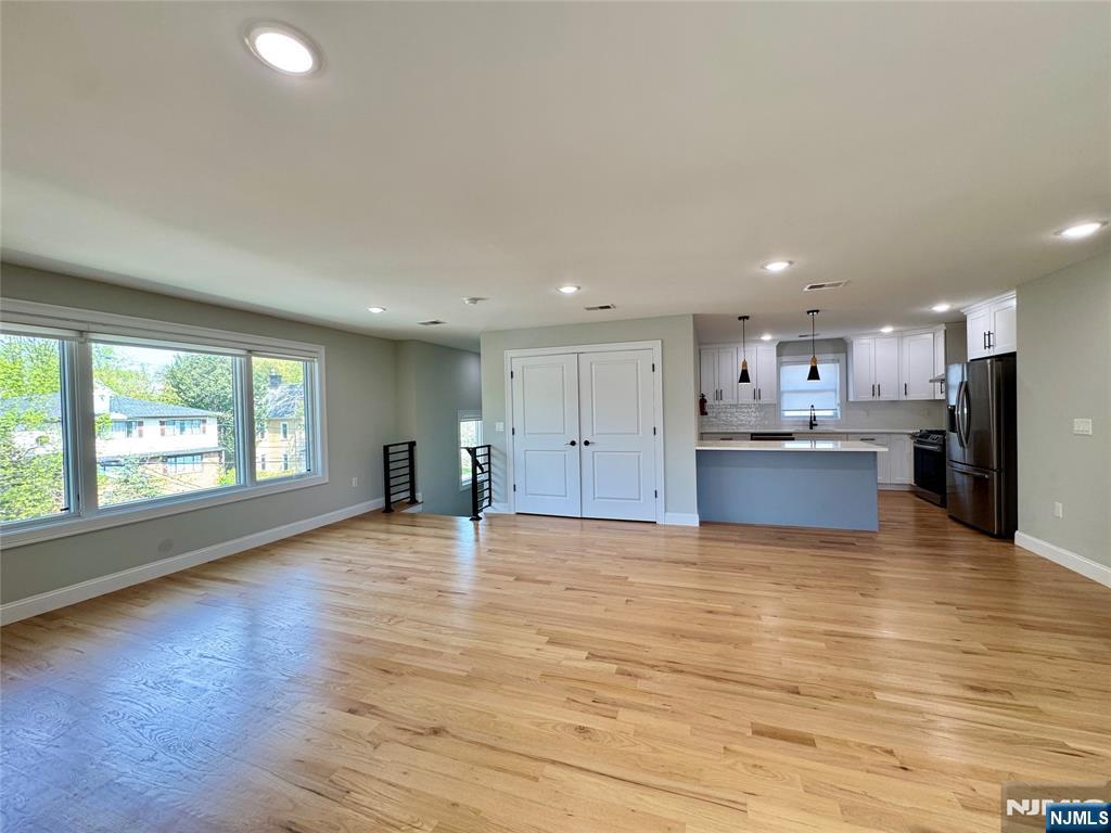 105 Feronia Way, Unit 2 Rutherford, NJ 07070 - Photo 3 of 23