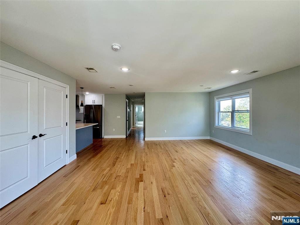 105 Feronia Way, Unit 2 Rutherford, NJ 07070 - Photo 4 of 23